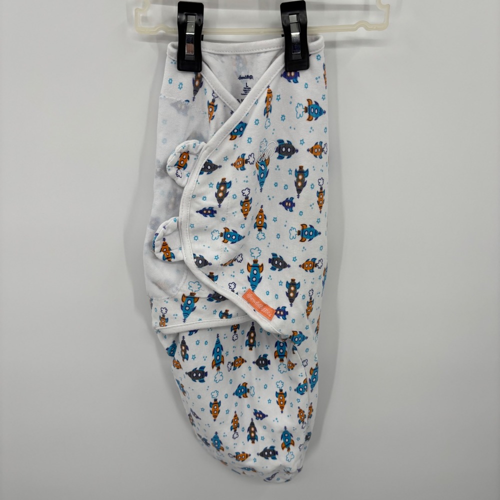 SwaddleMe Adjustable Swaddle Wrap Kids Large White Rocket Ship Space Print Sleep